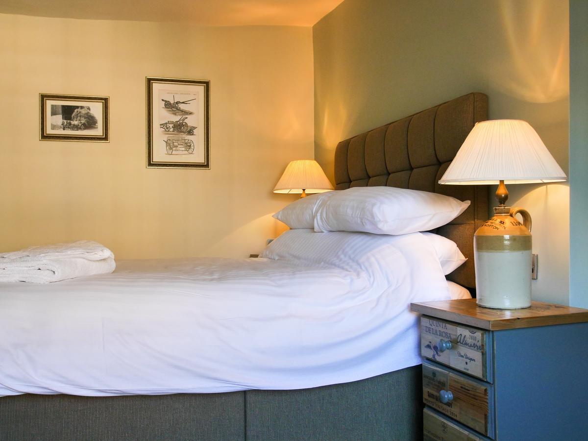 The Fox Hotel Chipping Norton Luaran gambar